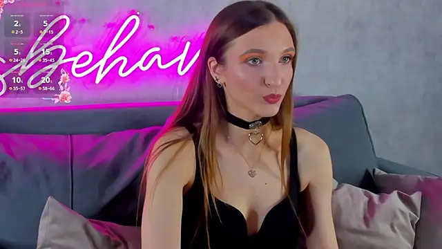 Alisha Green online show from 10/28/25, 10:08