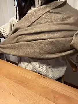 Snapshot of siichan-ta chatting on 12/04/25, 06:01 siichan-ta online show from 12/04/25, 06:01