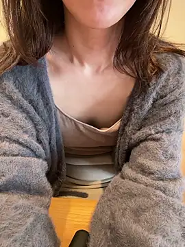 Snapshot of siichan-ta chatting on 02/18/26, 01:12 siichan-ta online show from 02/18/26, 01:12