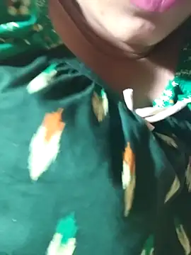 Snapshot of telugu_roja_099 chatting on 09/19/25, 03:34 telugu roja 099 online show from 09/19/25, 03:34