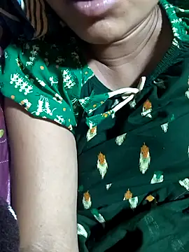 Snapshot of telugu_roja_099 chatting on 09/20/25, 04:02 telugu roja 099 online show from 09/20/25, 04:02