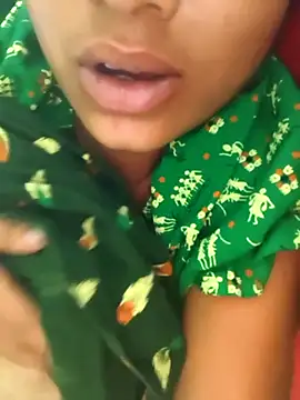 Snapshot of telugu_roja_099 chatting on 10/04/25, 04:21 telugu roja 099 online show from 10/04/25, 04:21