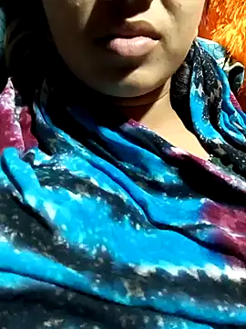 Snapshot of telugu_roja_099 chatting on 11/02/25, 01:24 telugu roja 099 online show from 11/02/25, 01:24