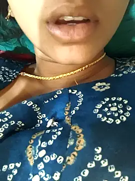 Snapshot of telugu_roja_099 chatting on 11/19/25, 08:25 telugu roja 099 online show from 11/19/25, 08:25