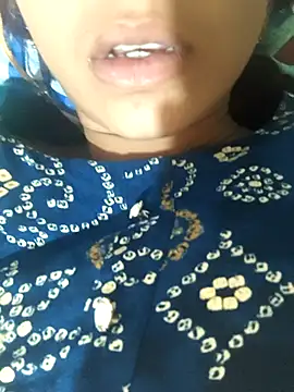 Snapshot of telugu_roja_099 chatting on 11/26/25, 10:49 telugu roja 099 online show from 11/26/25, 10:49