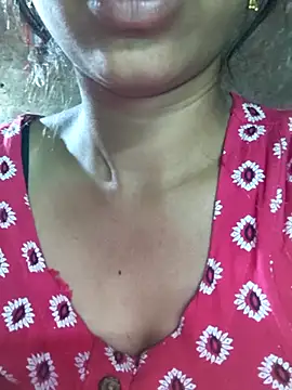 Snapshot of telugu_roja_099 chatting on 12/20/25, 03:57 telugu roja 099 online show from 12/20/25, 03:57