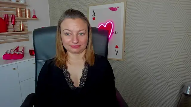 Snapshot of angelaSamt chatting on 06/15/26, 05:53 angelaSamt online show from 06/15/26, 05:53