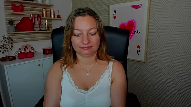 Snapshot of angelaSamt chatting on 07/02/26, 05:35 angelaSamt online show from 07/02/26, 05:35