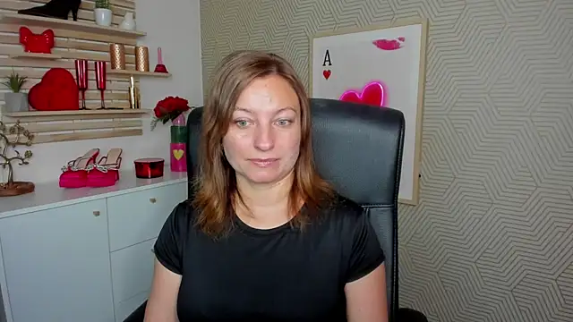 Snapshot of angelaSamt chatting on 07/22/26, 05:32 angelaSamt online show from 07/22/26, 05:32