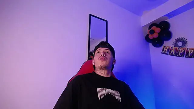 Anhonymus  online show from 10/11/25, 03:39