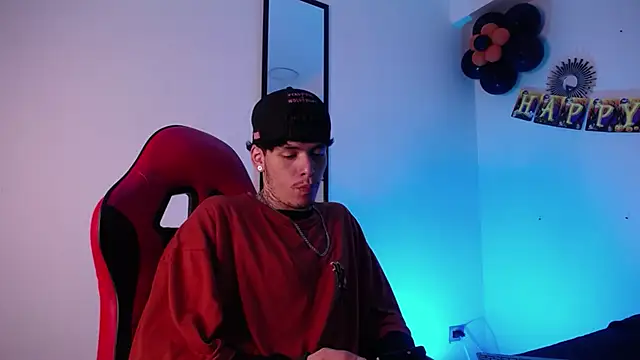 Anhonymus  online show from 10/14/25, 04:02