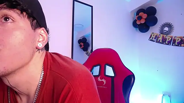 Anhonymus  online show from 10/24/25, 04:09