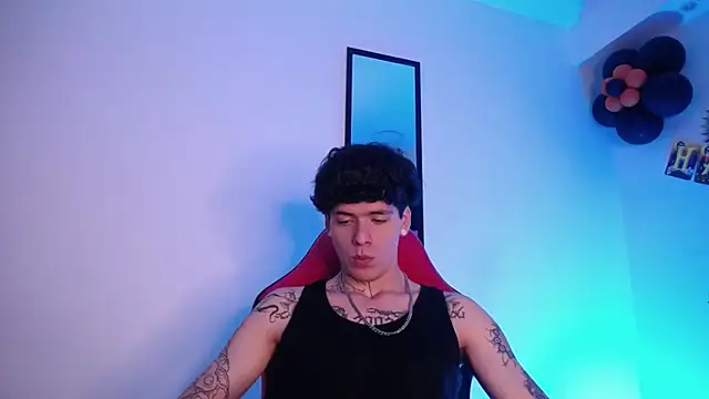 Anhonymus  online show from 10/26/25, 03:56