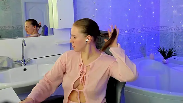 Alice Cire online show from 03/12/26, 04:40