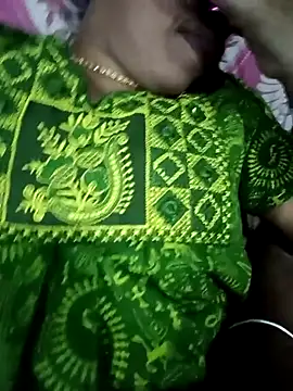 Snapshot of Lavanyaatelugu chatting on 09/21/25, 02:40 Lavanyaatelugu online show from 09/21/25, 02:40