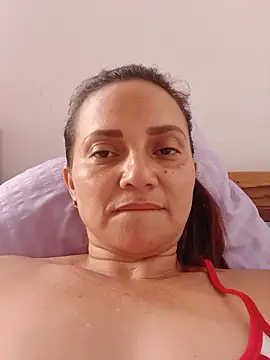 Snapshot of Amanda39 chatting on 05/10/26, 12:54 Amanda39 online show from 05/10/26, 12:54