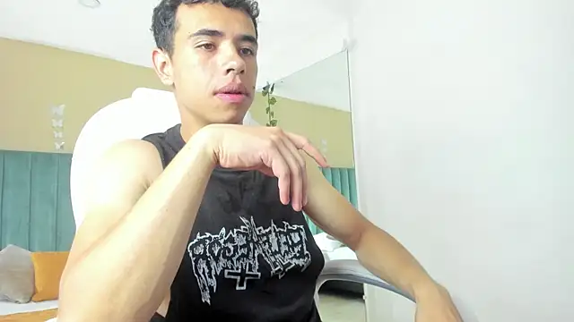 Muscle Scott online show from 09/23/25, 12:08