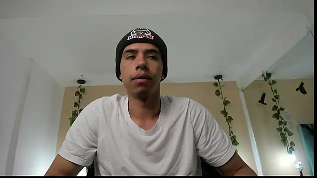 Muscle Scott online show from 10/28/25, 12:30