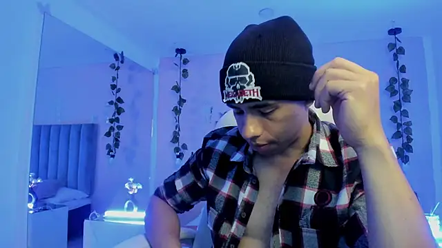 Muscle Scott online show from 11/03/25, 12:28