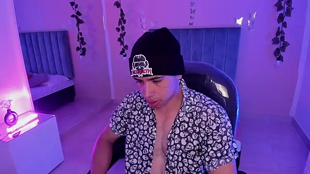 Muscle Scott online show from 11/17/25, 12:33