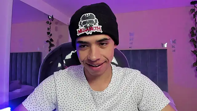 Muscle Scott online show from 11/21/25, 12:59