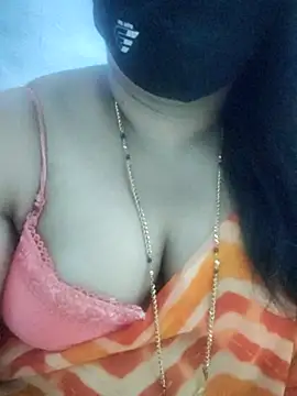 Snapshot of Bangalore-Seema chatting on 10/05/25, 08:01 Bangalore-Seema online show from 10/05/25, 08:01