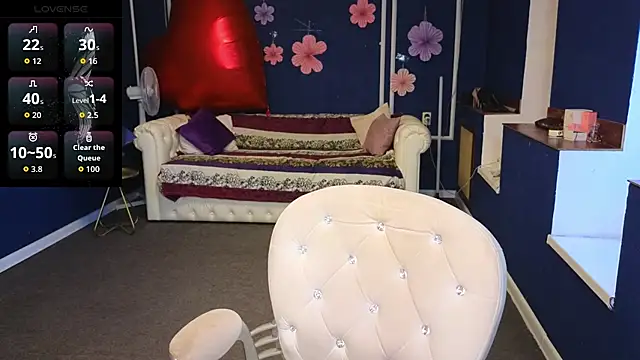 Snapshot of Kira_Kenett chatting on 05/16/26, 06:43 Kira Kenett online show from 05/16/26, 06:43