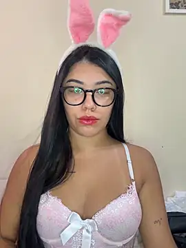 Snapshot of Alexa69xx chatting on 04/01/26, 05:43 Alexa69xx online show from 04/01/26, 05:43