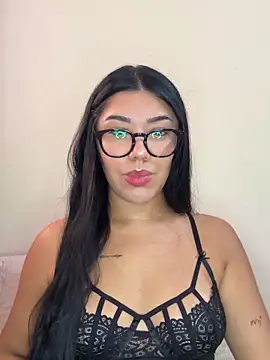 Snapshot of Alexa69xx chatting on 04/09/26, 02:33 Alexa69xx online show from 04/09/26, 02:33
