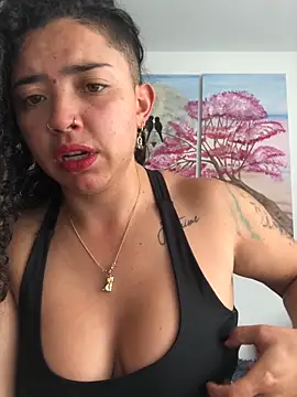 Paris 11 online show from 09/19/25, 01:45