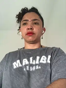 Paris 11 online show from 10/16/25, 02:51