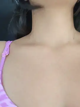 Snapshot of Rumy_2005 chatting on 11/24/25, 12:27 Rumy 2005 online show from 11/24/25, 12:27