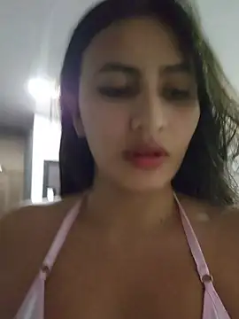 Snapshot of Rumy_2005 chatting on 01/17/26, 11:59 Rumy 2005 online show from 01/17/26, 11:59