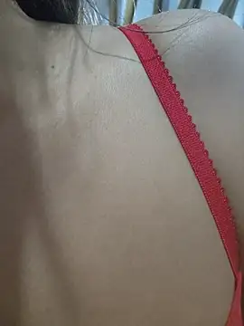 Snapshot of Rumy_2005 chatting on 02/16/26, 11:17 Rumy 2005 online show from 02/16/26, 11:17