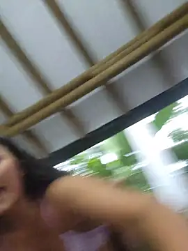 Snapshot of Rumy_2005 chatting on 03/05/26, 11:28 Rumy 2005 online show from 03/05/26, 11:28