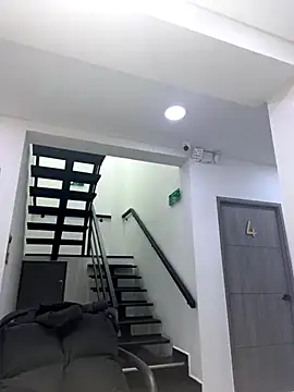 TiffanyyLam online show from 09/23/25, 11:02