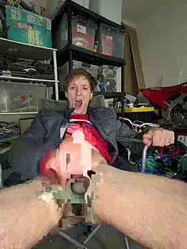 Snapshot of Badstepson33 chatting on 02/07/26, 07:12 Badstepson33 online show from 02/07/26, 07:12