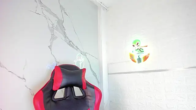 LolaXXXperience online show from 10/22/25, 11:32