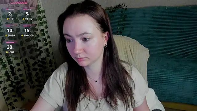 Snapshot of Micky_Wood chatting on 05/25/26, 06:03 Micky Wood online show from 05/25/26, 06:03