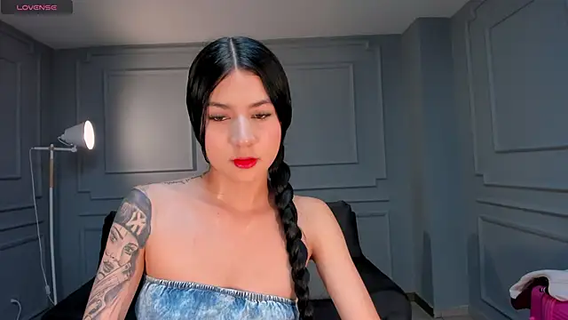 LaurentConnor online show from 11/05/25, 03:28