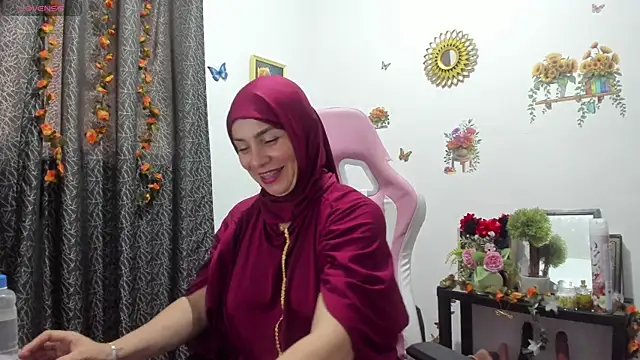 Snapshot of dalila_kemur chatting on 04/01/26, 09:45 dalila kemur online show from 04/01/26, 09:45