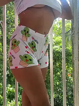 Snapshot of Yuli_arabic chatting on 03/15/26, 02:12 Yuli arabic online show from 03/15/26, 02:12