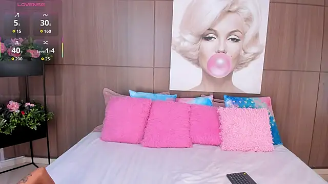 Snapshot of ImaniOkoye chatting on 11/15/25, 10:12 ImaniOkoye online show from 11/15/25, 10:12