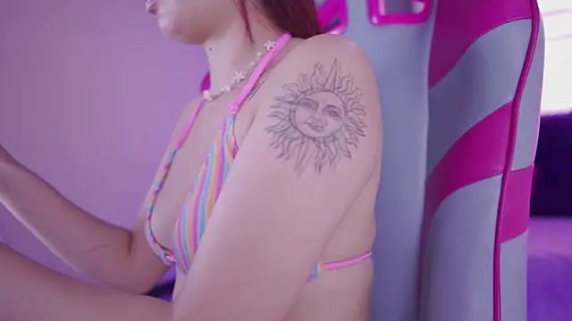 Rebecah 1 online show from 02/02/26, 02:05