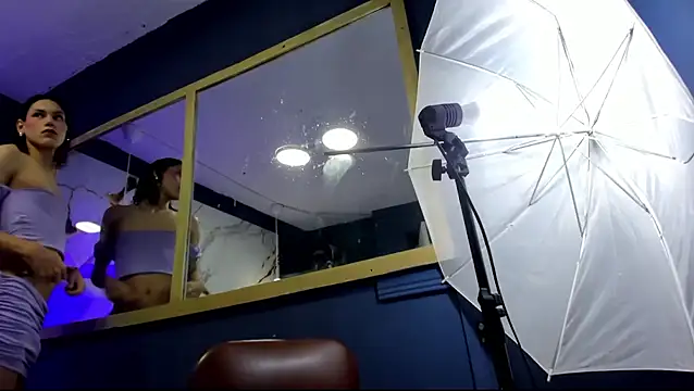 Snapshot of isabella_lovestory chatting on 11/15/25, 09:32 isabella lovestory online show from 11/15/25, 09:32