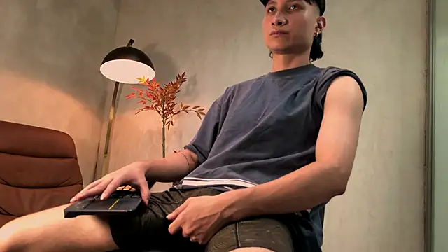 enzo steel online show from 11/23/25, 08:19