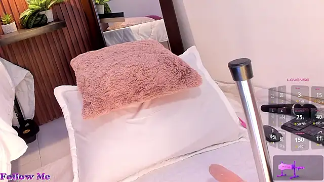 saraa romero online show from 03/03/26, 05:13