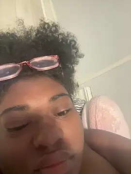 bunbun420247 online show from 06/17/26, 12:07
