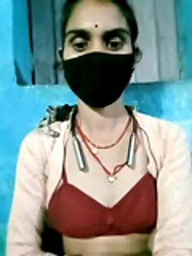 Snapshot of Nishaa_ji chatting on 10/28/25, 03:36 Nishaa ji online show from 10/28/25, 03:36