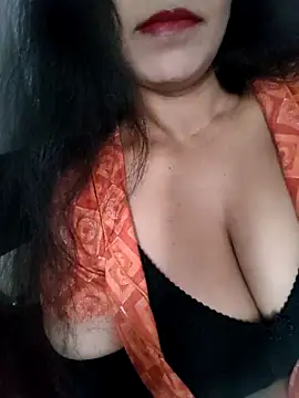 Deepa Sharma143 online show from 11/10/25, 01:48